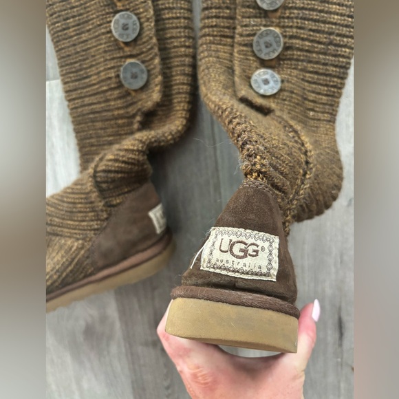 UGG Classic Cardi boots size 7 - Picture 7 of 8